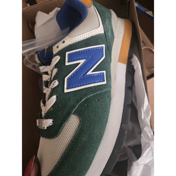 New Balance 574 Classic - Rugged Green / Royal Blue, Mens ML574DVG, Size 9 - Picture 8 of 12